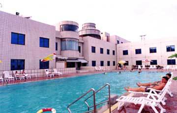 Aile Holiday Hotel จิ้นเจียง ภายนอก รูปภาพ